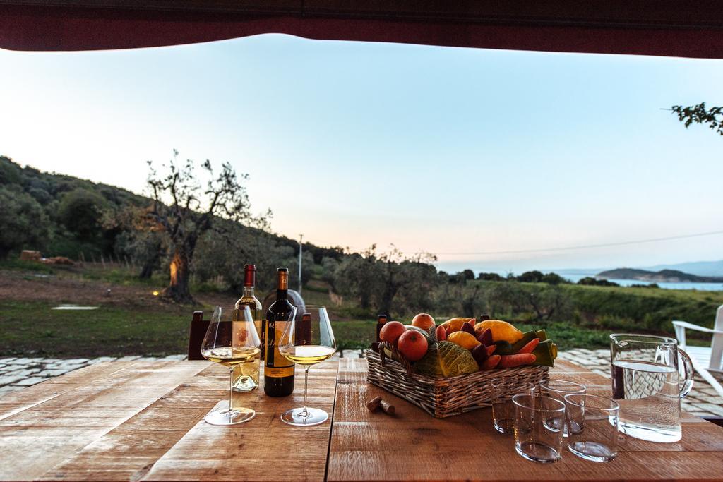Torre Di Baratti Bio Resort ポプローニア エクステリア 写真